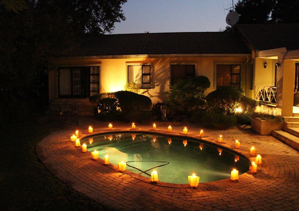 A Hundred Thousand Welcomes B&B Sandton Buitenkant foto